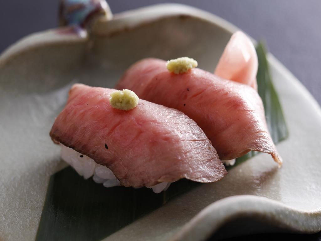Ryokan Kutsuroginoya Yuu Такаяма Екстер'єр фото